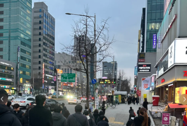 Korean Dermatology Clinics: Assembly-Line vs Non-Assembly-Line – The Truth About 1v1 Consultations and How to Avoid the “Factory Model”缩略图 Korean Dermatology Clinics: Assembly-Line vs Non-Assembly-Line – The Truth About 1v1 Consultations and How to Avoid the “Factory Model”缩略图