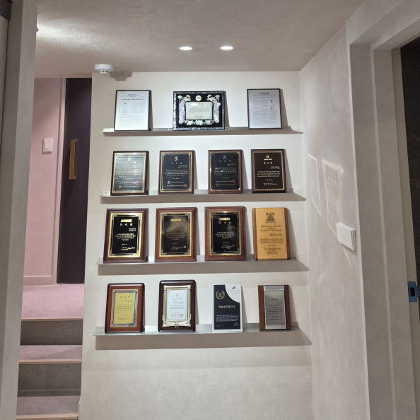 【2026最新】清潭伊瓷美 It’s Me 皮膚科院 金院長親診 自然抗衰首選插图2 伊瓷美金院长