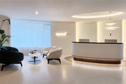 奥嘉娜皮肤科前台