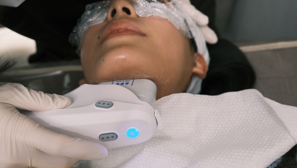 奥缇娜皮肤科医生咨询