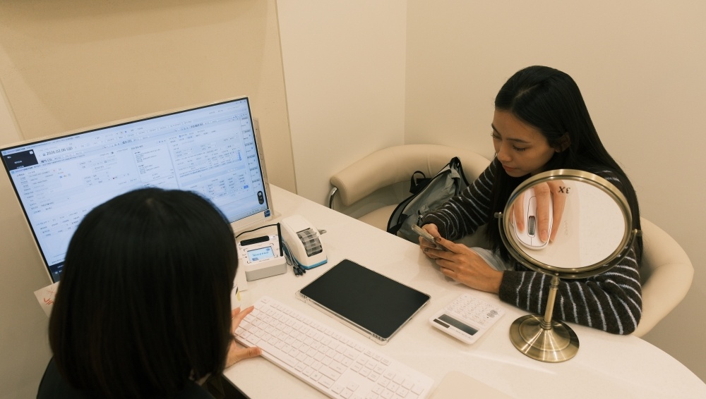 奥缇娜皮肤科VISIA检测设备