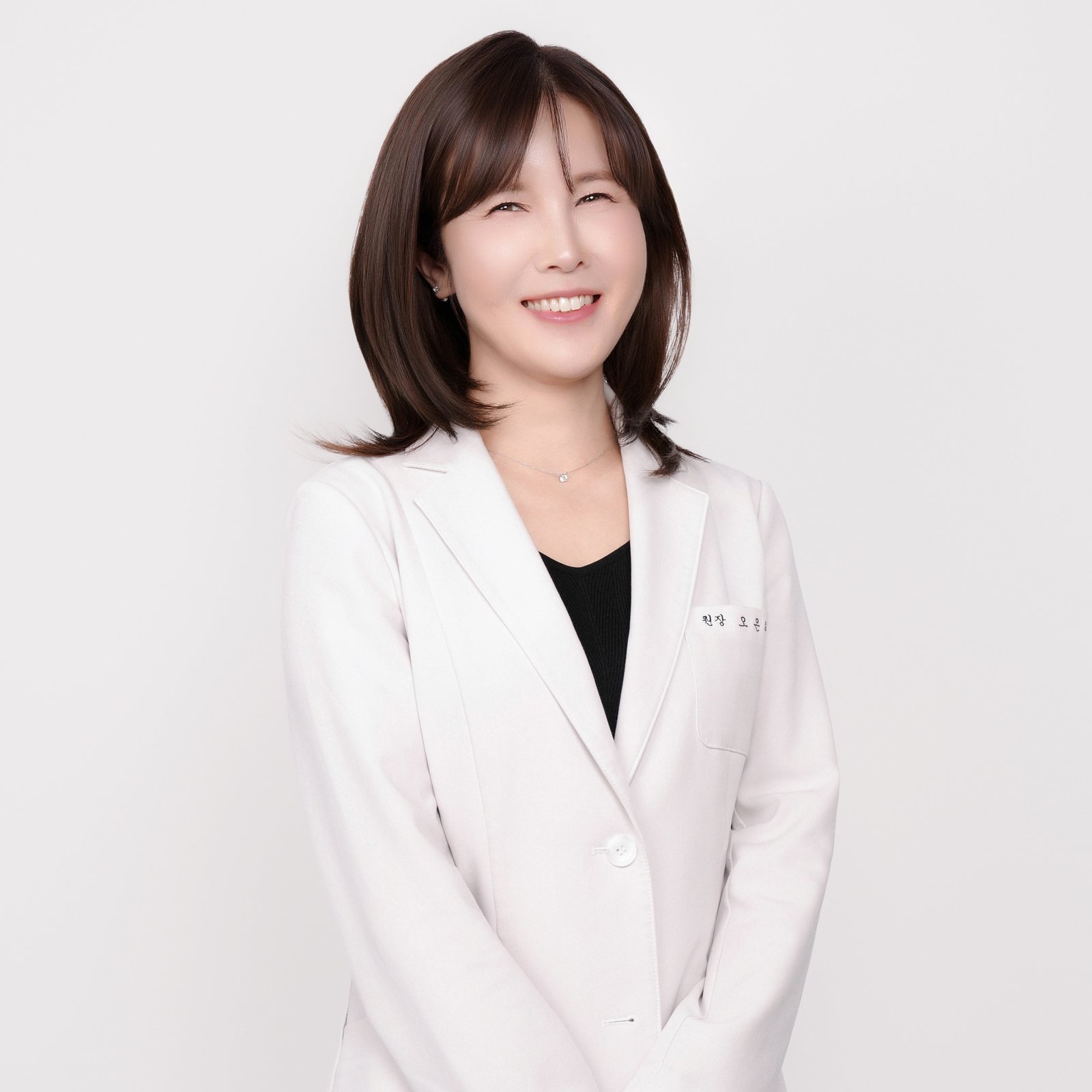 Dr. Woo Eun-hee, Chief Physician at Jeju Lianyan Dermatology